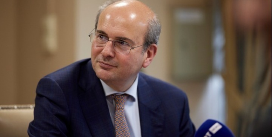 Κ. Χατζηδάκης: Μείωση 10 λεπτά στην αμόλυβδη και 5 λεπτά στο ντίζελ