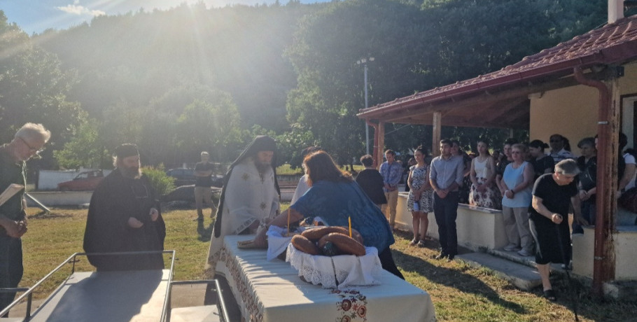 Πανηγυρικά εόρτασε το Παρεκκλήσι του Αγίου Παϊσίου στη Θηριόπετρα Αλμωπίας