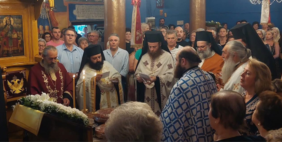 Με κατάνυξη ο Πανηγυρικός Εσπερινός στον Ιερό Ναό Αγίου Παντελεήμονος στο Αρσένι – Παρών ο Αντιπεριφερειάρχης Πέλλας Ιορδάνης Τζαμτζής