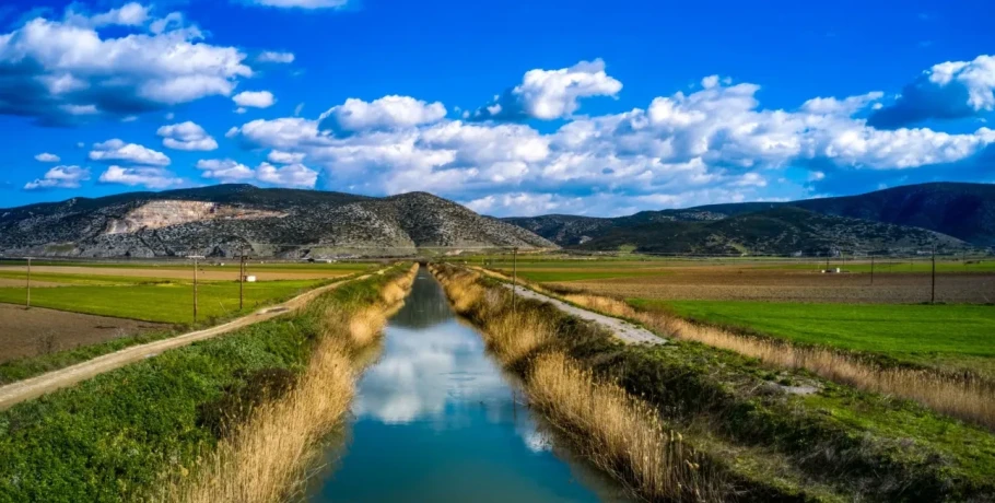Μικρά αρδευτικά έργα ύψους 80 εκατ. ευρώ - Στόχος η αποδοτικότερη χρήση του νερού στη γεωργία