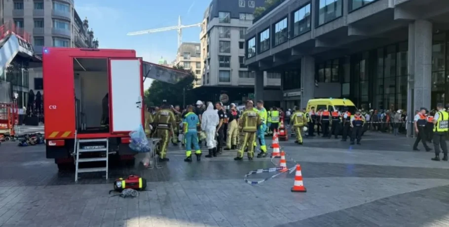 Τραγωδία στις Βρυξέλλες: Αναφορές για αρκετούς νεκρούς μετά από φωτιά σε υπό ανακαίνιση κτίριο, βρέθηκαν μέσα σε ασανσέρ