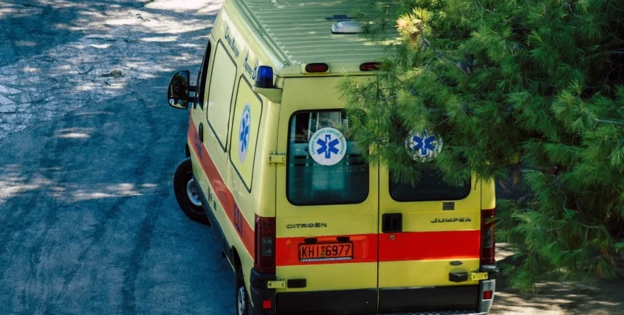 Τραγωδία στη Λαμία: Νεκρός 16χρονος που είχε βρεθεί χωρίς τις αισθήσεις στο σπίτι του