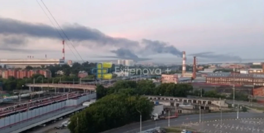 Ουκρανικό σφυροκόπημα στη Ρωσία: Εστειλαν 400 drones τη νύχτα στη Μόσχα, φωτιές σε κτίρια, χτύπησαν και αποθήκες πετρελαίου