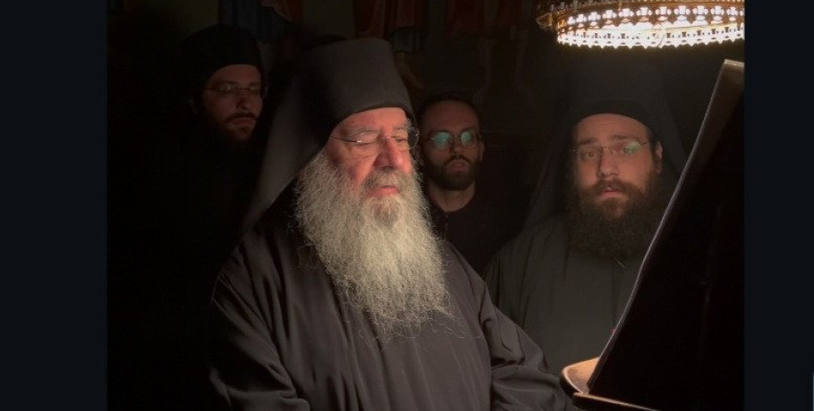 Ο π. Χερουβείμ Τσίνογλου δίπλα στον Μητροπολίτη Λεμεσού Αθανάσιο – Ένας κληρικός που αποτελεί «κανόνα» ιερατικής διακονίας