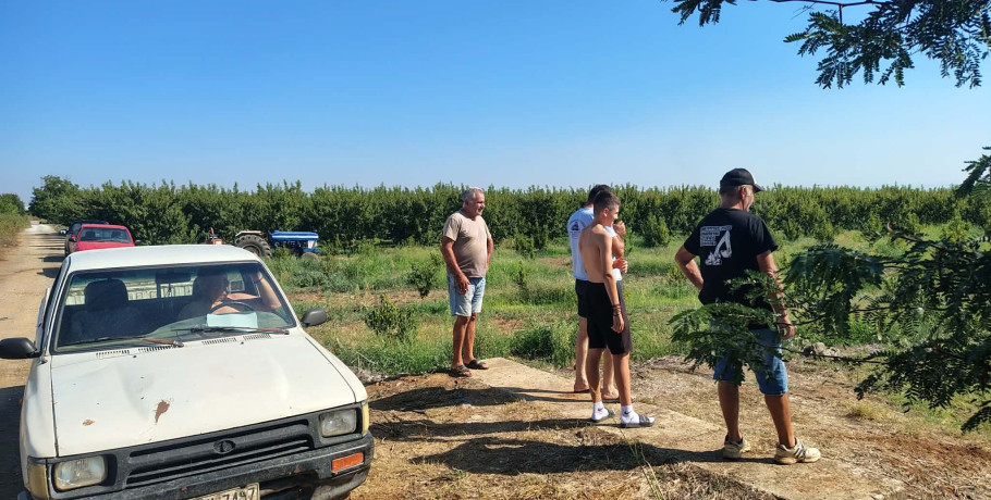 Αραβησσός: Φωτιά κοντά στα Κοιμητήρια/Άμεση επέμβαση της Πυροσβεστικής