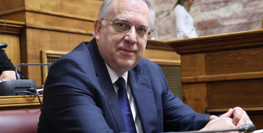 Θεοδωρικάκος για νέο αναπτυξιακό καθεστώς στην Άμυνα: Συμβάλλουμε στην ασφάλεια της πατρίδας