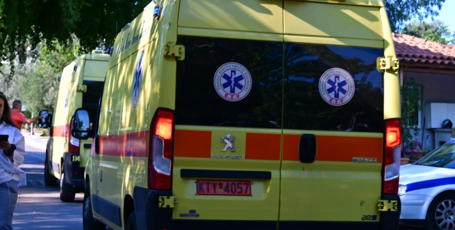 Μάχη για τη ζωή του δίνει 8χρονος μετά από βουτιά στη θάλασσα: «Ήθελε ο Θεός να ζήσει και θα ζήσει» έγραψε ο γιατρός που τον παρέλαβε