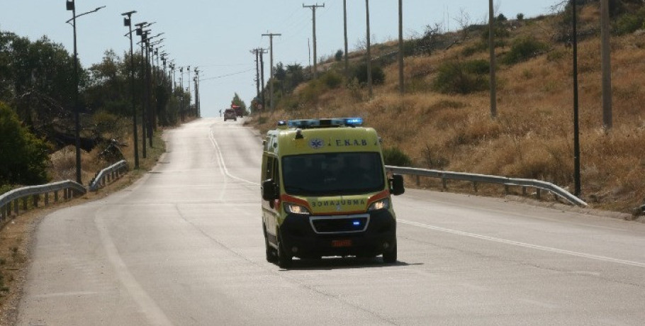 ΕΚΑΒ: Σε αυξημένη επιχειρησιακή ετοιμότητα για την πυρκαγιά στη Σίβηρη Χαλκιδικής