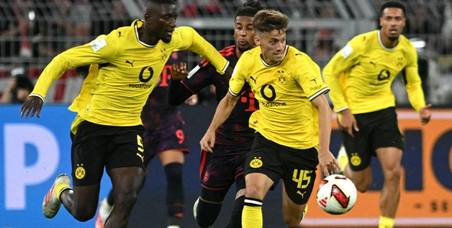 Ντόρτμουντ - Μπάγερν 1-2: Ξεχώρισαν Κωνσταντέλιας και Καρέτσας αλλά οι Βαυαροί κατέκτησαν το Super Cup Γερμανίας