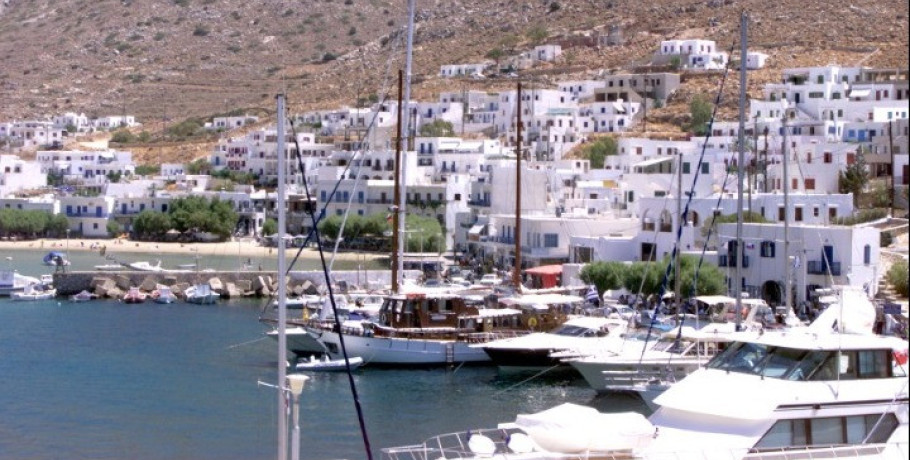 Σίφνος: Έπεσε ιδιωτικό ελικόπτερο - Τρεις νεκροί