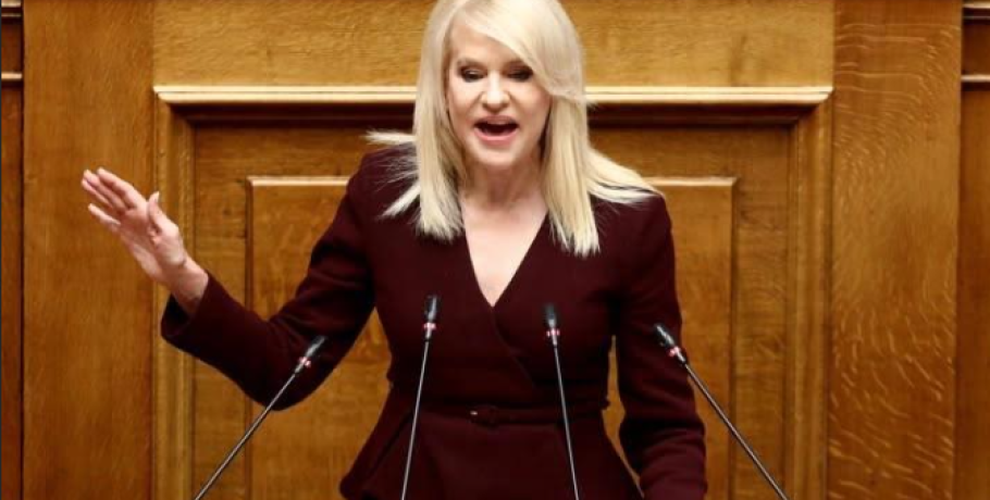 Θ. Τζάκρη - Ακινητοποιημένα παραμένουν τα τρία νέα πανάκριβα Diamond DA62 MPP που προορίζονταν για τον εναέριο συντονισμό της πυρόσβεσης