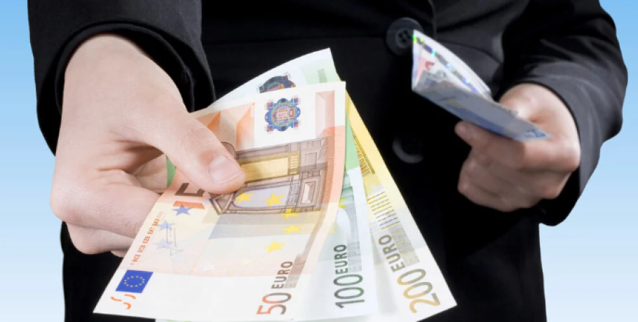 Στα 3,5 δισ. ευρώ τα φέσια του Δημοσίου σε ιδιώτες τον Ιούνιο