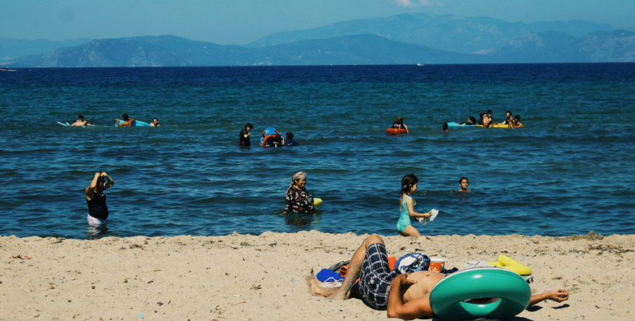 Φίλες, Φίλοι Αναγνώστες, Καλό 15Αύγουστο!..