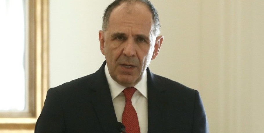 Τηλεφωνική επικοινωνία Γεραπετρίτη - Αμπντελάτι: Στενός συντονισμός Αθήνας και Καΐρου, με στόχο την προώθηση της περιφερειακής ασφάλειας και ειρήνης