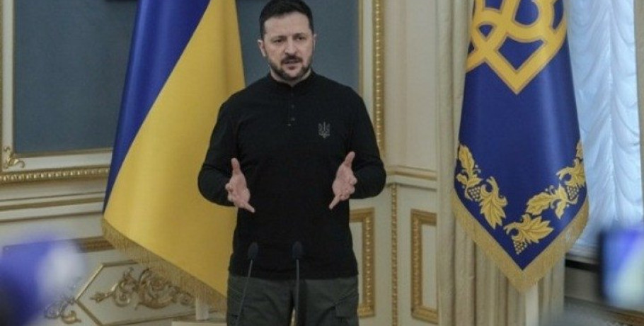 Ζελένσκι: Η Γαλλία συμφώνησε να επιταχύνει την παράδοση στρατιωτικού εξοπλισμού στο Κίεβο