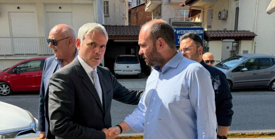 Ο Λάκης Βασιλειάδης κατά την επίσκεψη Υφυπουργού Εργασίας στην Πέλλα σε κλιμάκιο με τη ΔΕΕΠ Πέλλας: Eπαναφορά του Τμήματος της Επιθεώρησης Ασφάλειας και Υγείας στην εργασία με έδρα την Έδεσσα