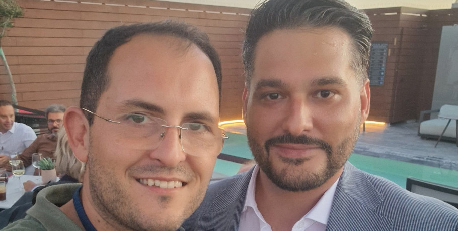 Τα δημοσιογραφικά «πηγαδάκια» της ΔΕΘ: Η συνάντηση Μίντζα – Παπαδάκη