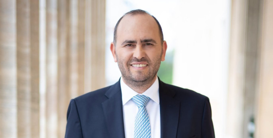 Λάκης Βασιλειάδης: Ένταξη της Πράξης «Συντήρηση - Ανακατασκευή Ασφαλτόστρωσης δρόμου Πέλλας - Ραχώνας Δήμου Πέλλας και Ένταξη της Πράξης «Εγκατάστασης  Μεταλλικής Πεζογέφυρας στα Γιαννιτσά του Δήμου Πέλλας»