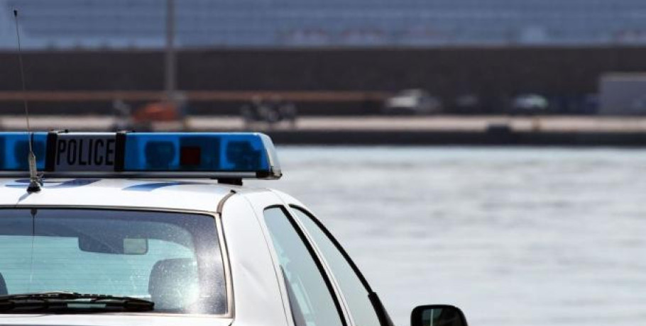 Νέα Σμύρνη: Πήγε να εισβάλει με τη βία στην πολυκατοικία της συζύγου του - Είχε κρυμμένο περίστροφο με έξι φυσίγγια