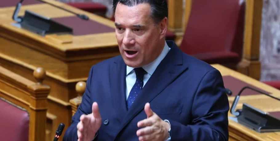 Γεωργιάδης: Τέλος οι διαφημίσεις για κλινικές όπως η Stem Clinic – Πώς θα βλέπουν οι πολίτες τις άδειες των ιατρείων
