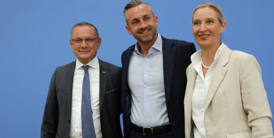 Μαζικές απελάσεις, σχολεία χωρίς Pride και «πατριωτική» τέχνη: Το όραμα του AfD για τη Γερμανία
