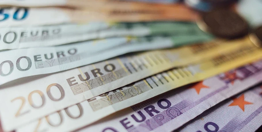 Έρχεται ειδικό επίδομα έως 600 ευρώ: Οι δικαιούχοι, τα κριτήρια και οι αιτήσεις