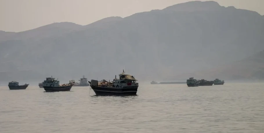 Μυστική επιχείρηση των Navy SEALs στα Στενά του Ορμούζ: Ανατίναζαν ιρανικές νάρκες στον βυθό