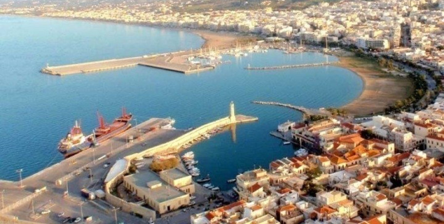 Η τουριστική σεζόν «τραβάει» έως τις 20 Οκτωβρίου στην Κρήτη με υψηλές πληρότητες και 1,67 εκατ. διαθέσιμες αεροπορικές θέσεις