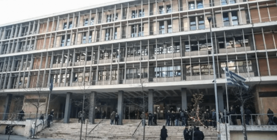 Θεσσαλονίκη: Φυλάκιση 6 μηνών σε άνδρα για επίδειξη των γεννητικών του οργάνων σε ψυχολόγο μέσα στο γραφείο της