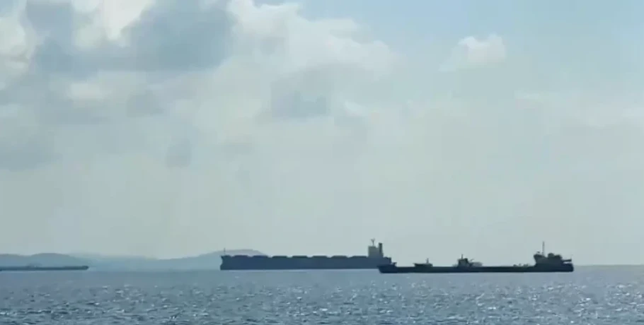Τουρκία: Σύγκρουση δύο πλοίων στη Θάλασσα του Μαρμαρά – Αγνοούνται 10 ναυτικοί