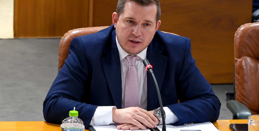 Βαγγέλης Θωμάς: Νοσοκομείο Έδεσσας, στρατόπεδο Καλεντζού, νέο στάδιο και Δικαστικό Μέγαρο στο Δημοτικό Συμβούλιο