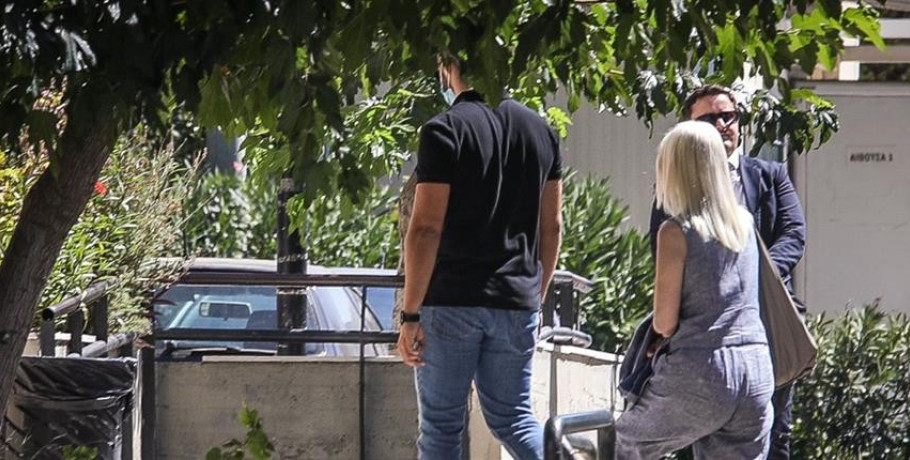Μαζωνάκης: Καταθέτει σήμερα η κόρη των δυο κατηγορούμενων γιατρών