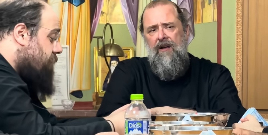 Μια ξεχωριστή στιγμή: Ο Μητροπολίτης Θεσσαλονίκης Φιλόθεος και ο π. Χερουβείμ Τσίνογλου τραγούδησαν στην τράπεζα