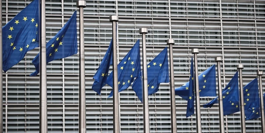 Κομισιόν για Ελλάδα: Στην κορυφή οι φόροι ενέργειας, υποχωρεί το κενό ΦΠΑ