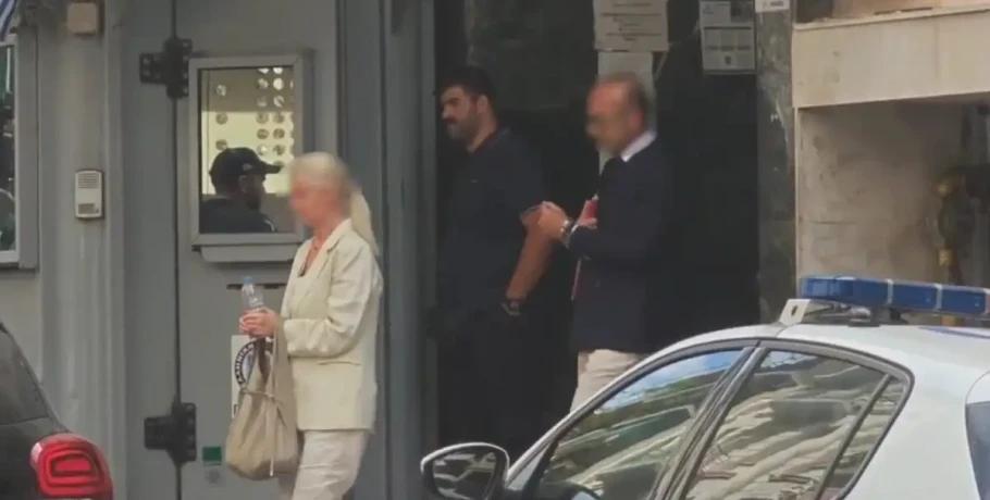 Υπόθεση Μαζωνάκη: Δεσμεύτηκαν όλα τα περιουσιακά στοιχεία των δύο προφυλακισμένων γιατρών της Καρνεάδου