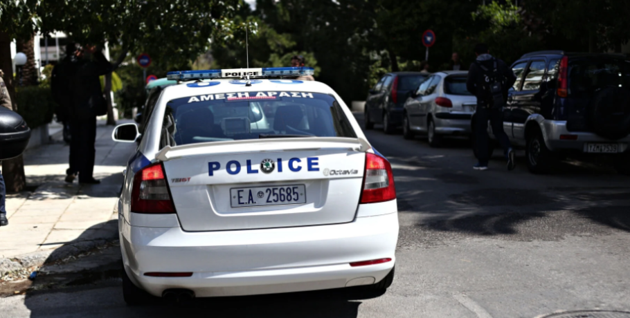 Μπισκότα Παπαδοπούλου: Δεν είναι δικό μας το βυτιοφόρο που πέταγε απόβλητα στον Κηφισό