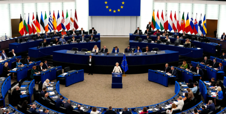 Σε συναγερμό η Ε.Ε. για το σχέδιο Τραμπ περί απαγόρευσης εξαγωγών ντίζελ: Άρχισαν οι επαφές και τα παζάρια