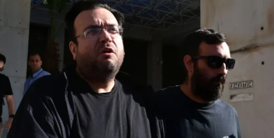 Συνομιλίες που «καίνε» τον Καμπούρη για τα απλήρωτα μεροκάματα