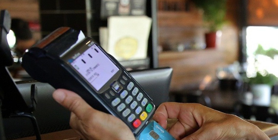 ΤτΕ: Στα 60 δισ. ευρώ οι συναλλαγές με κάρτες το α' εξάμηνο του 2026 - Μόλις το 0,01% των συναλλαγών αφορά περιστατικά απάτης