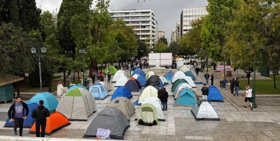 Σκηνές από φοιτητές και συγκεντρώσεις μαθητών από το ΚΚΕ σήμερα και αύριο στην Αθήνα - Δημογλίδου: Ίσως κάποιοι να θελήσουν να μιμηθούν καταστάσεις όπως στη Γαλλία