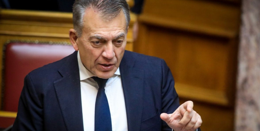 Ο Βρούτσης ανέστειλε τις επιχορηγήσεις στην ΕΟΚ: Ζήτησε οικονομικούς και διαχειριστικούς έλεγχους