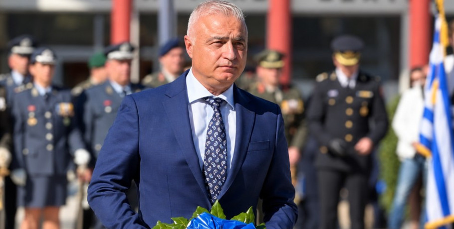 Παρουσία του Υφυπουργού Ανάπτυξης και Βουλευτή Ημαθίας Λάζαρου Τσαβδαρίδη οι εκδηλώσεις για την 114η επέτειο απελευθέρωσης της Νάουσας