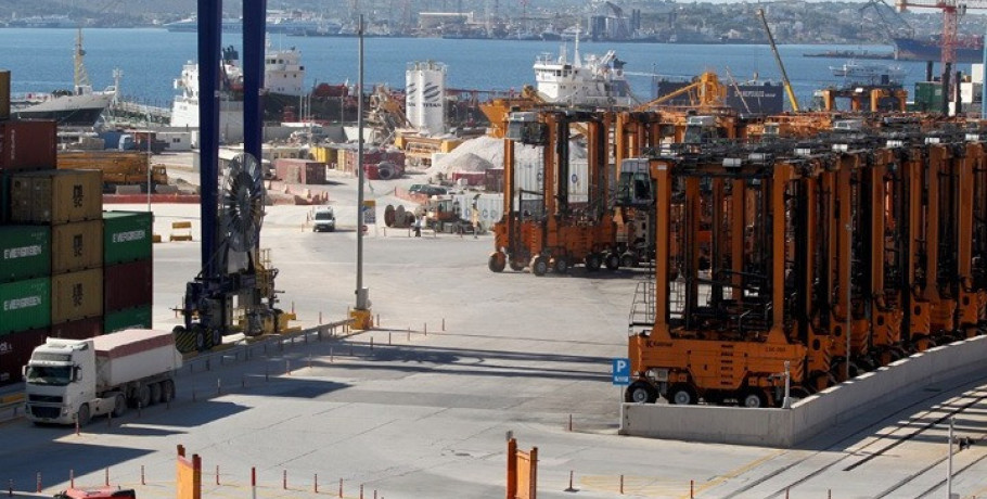 Εμπορικό ισοζύγιο: Η σημαντική αύξηση των εξαγωγών και η συγκράτηση των εισαγωγών αντανακλούν τη βελτίωση της ανταγωνιστικότητας