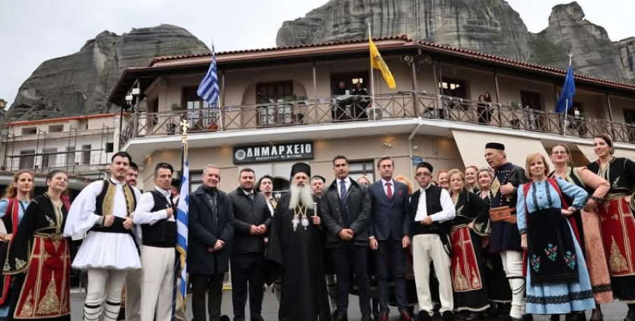 Λευτέρης Αβραμόπουλος: Ο νέος δήμαρχος Μετεώρων στέλνει ηχηρό μήνυμα εθνικής ενότητας και υπερηφάνειας για την 28η Οκτωβρίου