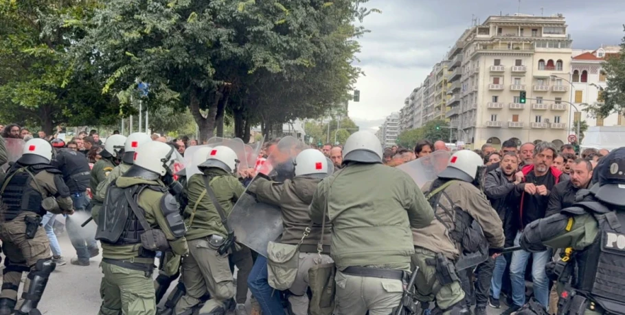 Ελεύθεροι οι προσαχθέντες από τα επεισόδια στη συγκέντρωση διαμαρτυρίας για την ομιλία του Κασιδιάρη στη Θεσσαλονίκη