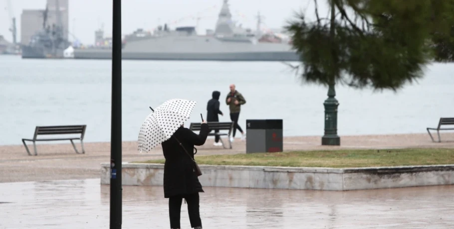 Νέο δελτίο επικίνδυνων καιρικών φαινομένων για ισχυρές καταιγίδες σε 9 περιοχές σήμερα, που υπάρχει «κόκκινος συναγερμός» για την 28η Οκτωβρίου