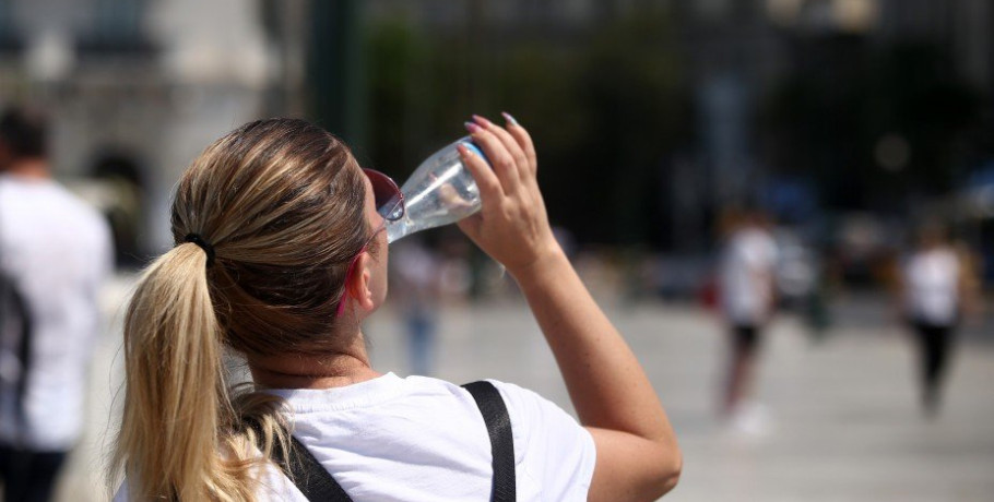 Καύσωνες πιο συχνοί και πιο έντονοι: Προ των πυλών το νέο κύμα ζέστης