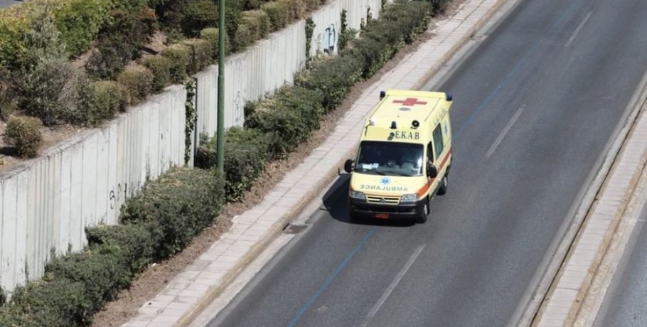 Θεσσαλονίκη: Καραμπόλα με πέντε οχήματα στην εθνική οδό – Δύο τραυματίες
