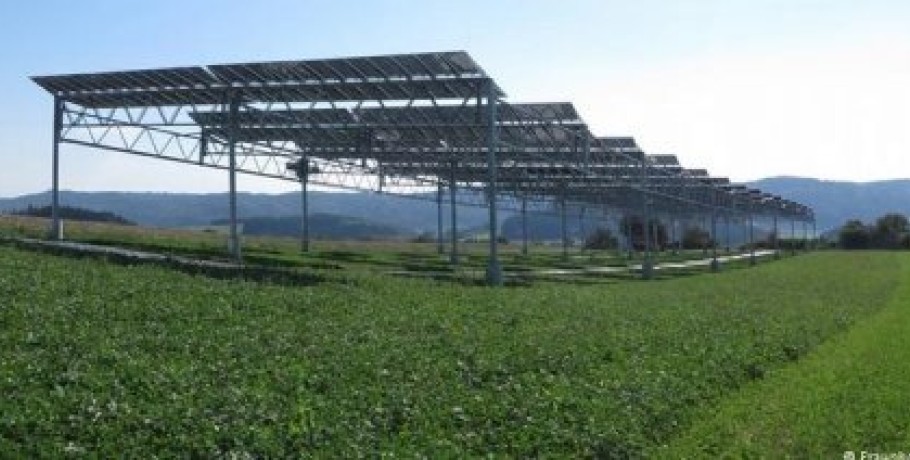 Η ΕΤΕπ στηρίζει τη ΔΕΗ Ανανεώσιμες για την εγκατάσταση φωτοβολταϊκών πάρκων ισχύος