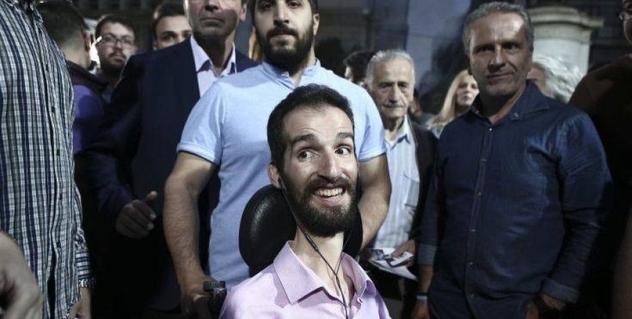 Η πρωτιά του Στέλιου Κυμπουρόπουλου με 220.000 σταυρούς